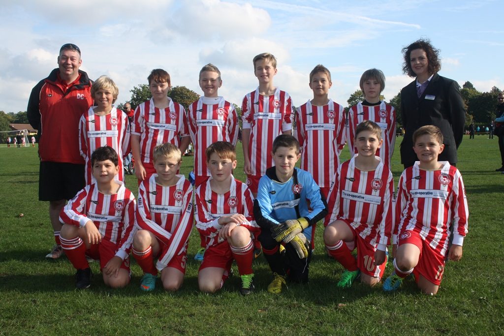 Camberley Town Under 11 Youth Football team with TSC sponsored kit